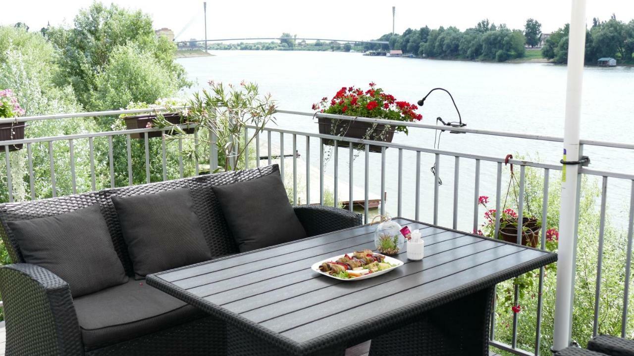 B&B Posejdon Сремска-Митровица Экстерьер фото
